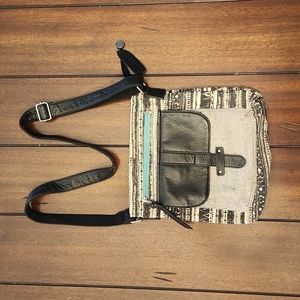 Pistil Designs Women's Gotta Run Crossbody Bag 10.75" x 11" x 1.5"